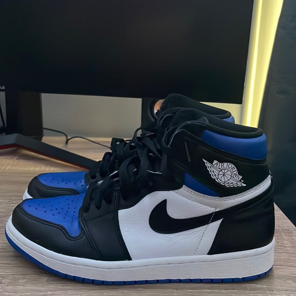 Jordan 1s Retro High OG (Royal Toe)